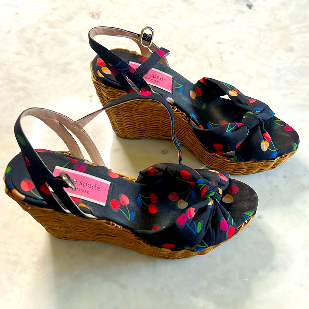 Kate Spade Anita Rafia wedges size 10